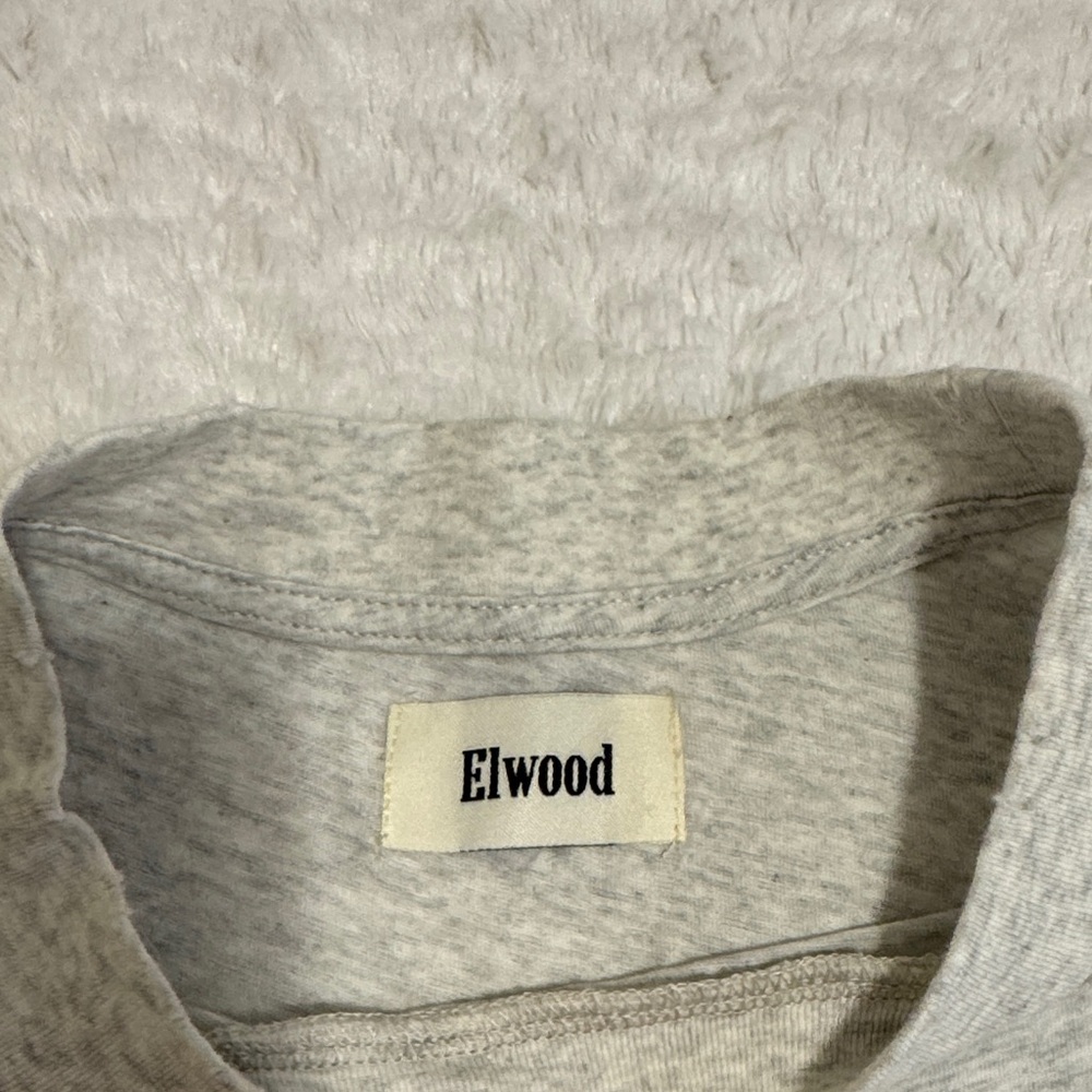 Elwood Women's Short Sleeve Tee in Light Heather Gray